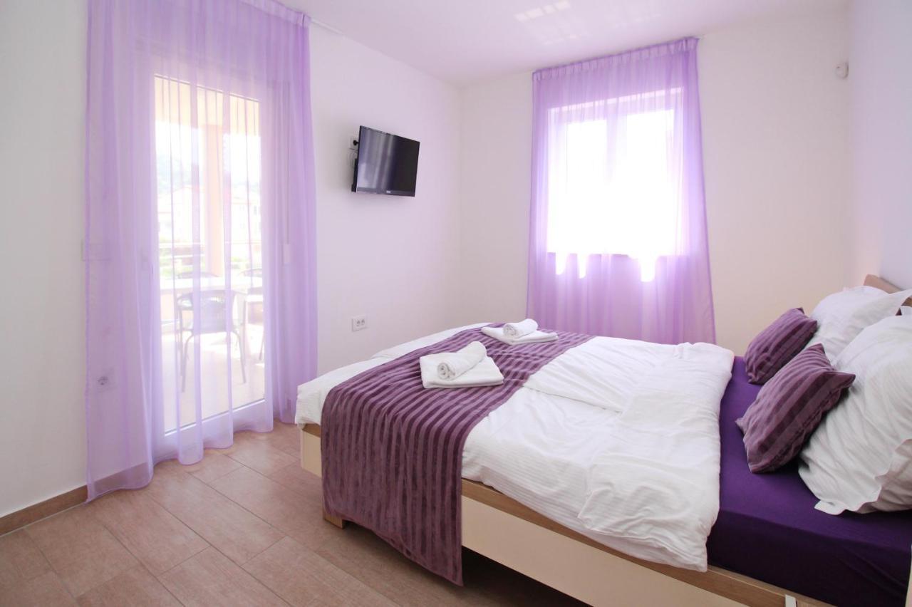 Apartments By The Sea Baska, Krk - 18845 Exterior foto